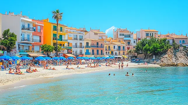 Sitges – Stylish Living by the Sea