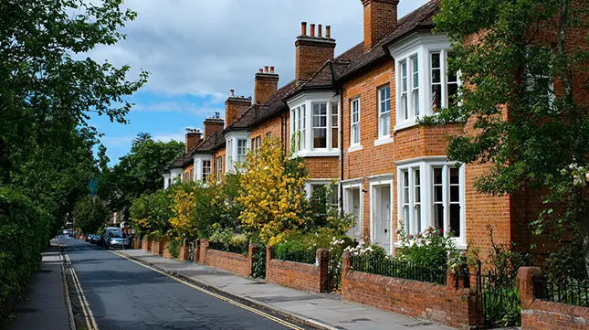 Pick the Right Neighbourhood for Families