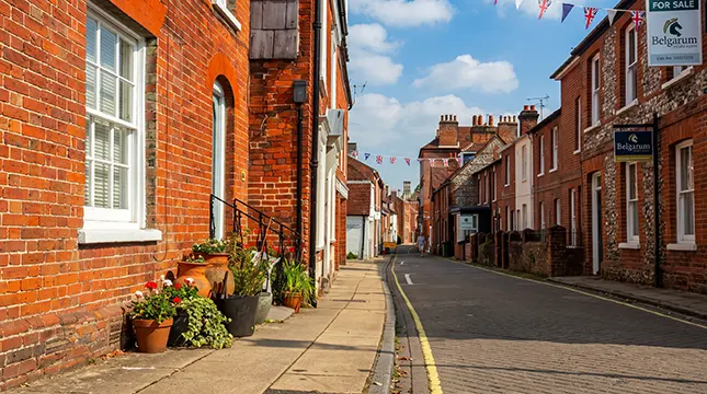 Best Areas to Live in Winchester Neighbourhood Guide