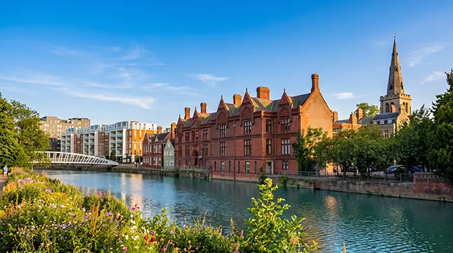 Why Bedfordshire Moves Often Happen at Short Notice